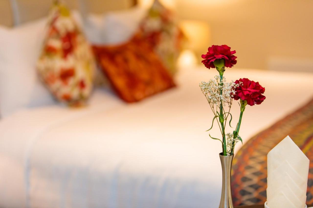 Grand Hotel ทราลี ภายนอก รูปภาพ