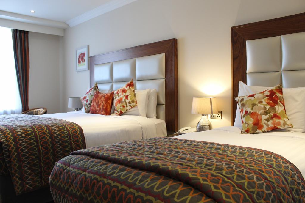 Grand Hotel ทราลี ภายนอก รูปภาพ