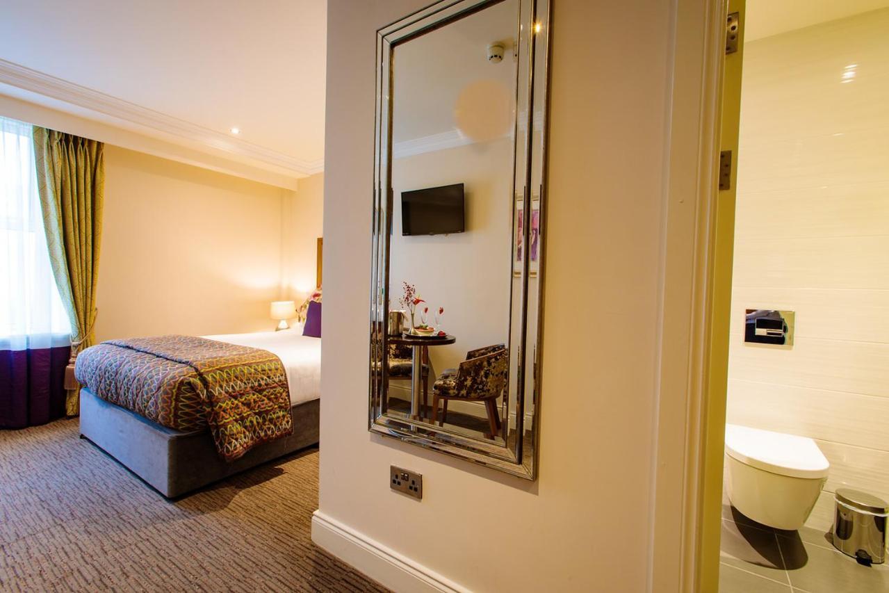 Grand Hotel ทราลี ภายนอก รูปภาพ